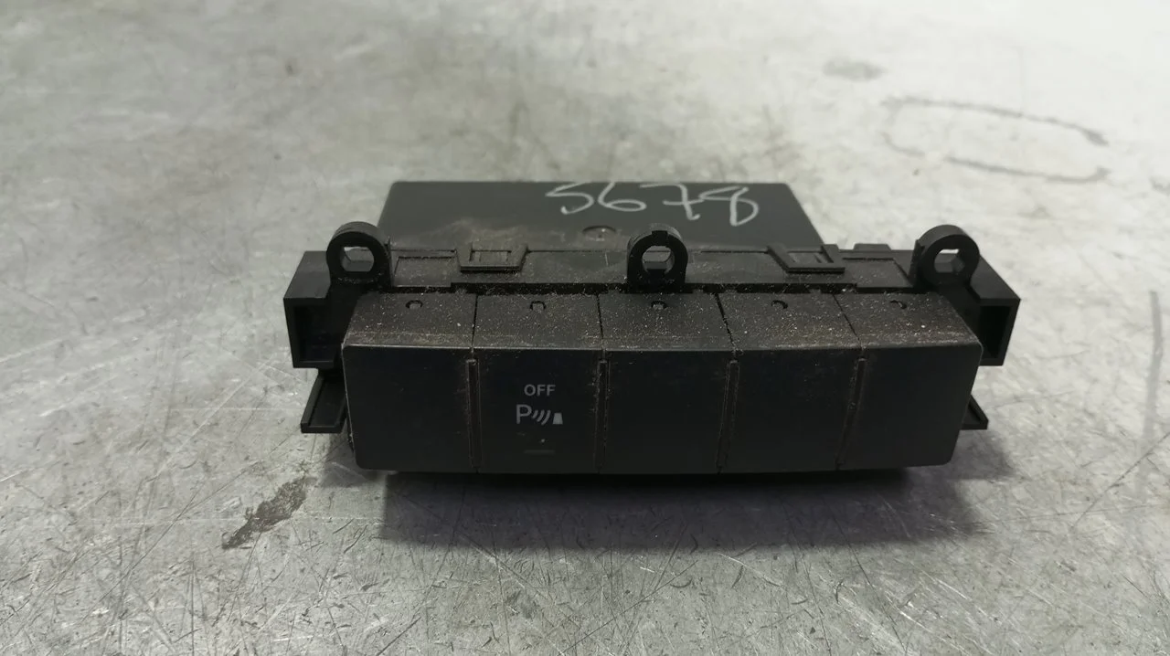 Foto de INTERRUPTOR MERCEDES-BENZ CLASE B (BM 245) 2.0 CAT (136 CV / 100 KW) referencia 1698208210