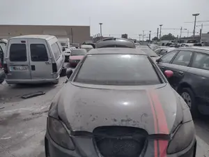 Foto de CAPO SEAT LEON (1P1) 2.0 TDI (140 CV / 103 KW) referencia 1P0823031A
