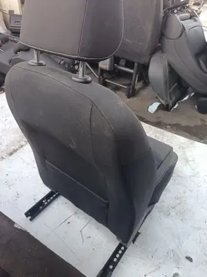 Foto de ASIENTO DELANTERO IZQUIERDO VOLKSWAGEN GOLF VII (5G1/BE1) 1.6 16V TDI DPF (110 CV / 81 KW) foto 3