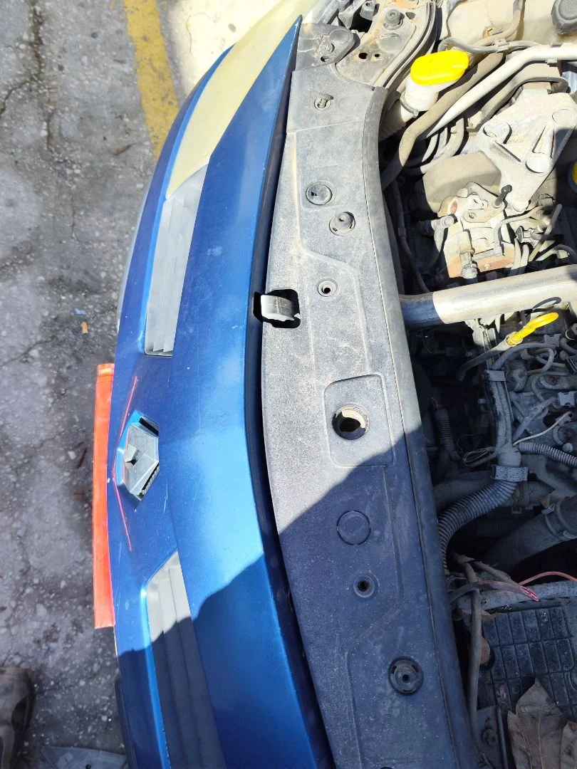 Foto de REFUERZO PARAGOLPES DELANTERO RENAULT MEGANE II BERLINA 5P 1.5 dCi Diesel (101 CV / 74 KW)