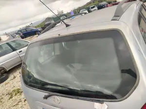 Foto de MANETA EXTERIOR MALETERO / PORTON OPEL ZAFIRA A 2.0 DTI (101 CV / 74 KW)