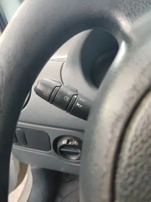 Foto de MANDO LUCES RENAULT KANGOO I (F/KC0) 1.2  (58 CV / 43 KW) referencia 7701053057