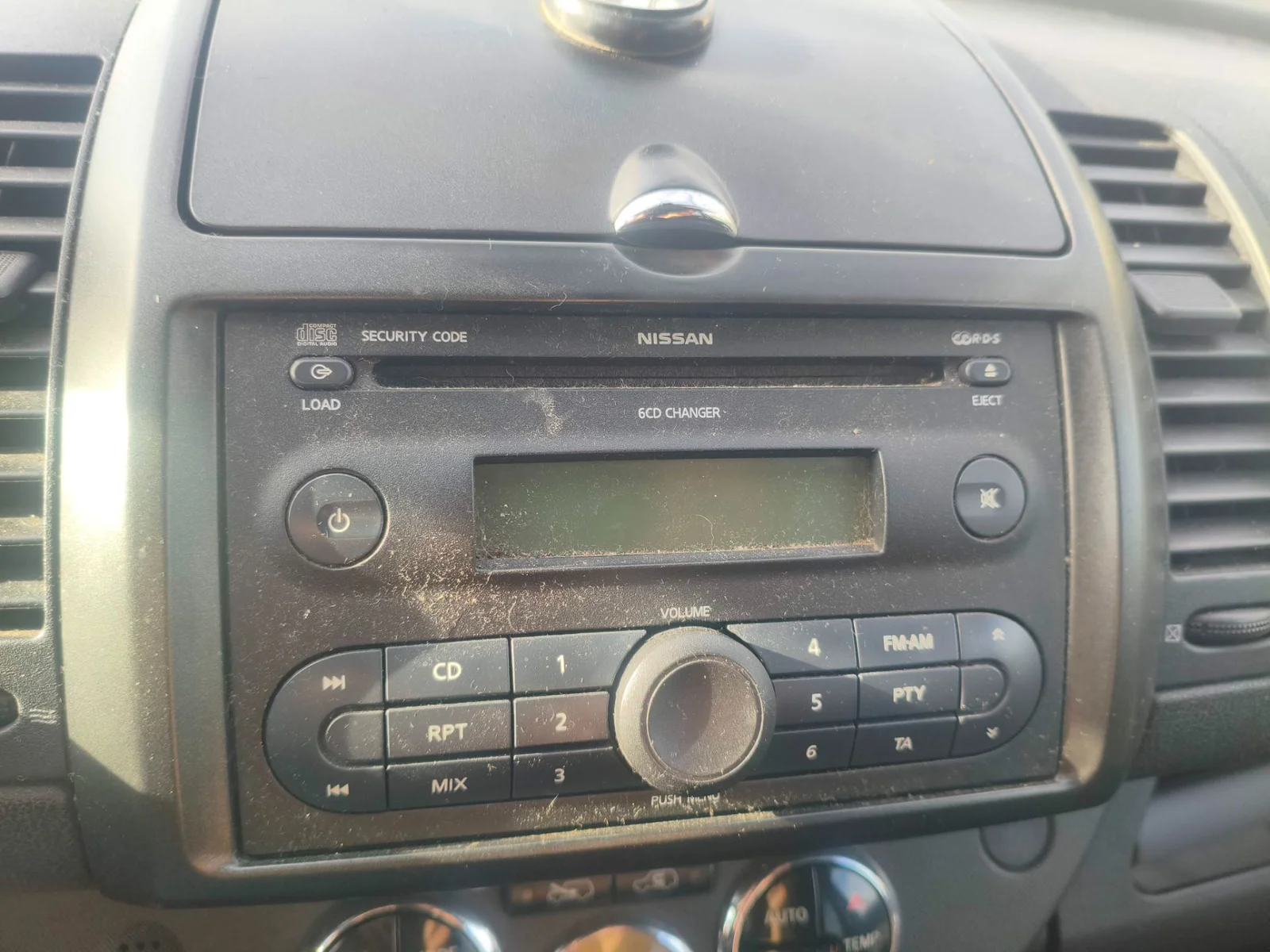 Foto de SISTEMA AUDIO / RADIO CD NISSAN NOTE (E11E) 1.4 CAT (88 CV / 65 KW)