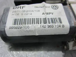 Foto de MOTOR ELEVALUNAS DELANTERO DERECHO VOLKSWAGEN TOURAN (1T1) 2.0 TDI (140 CV / 103 KW) referencia 1K0959704B foto 3