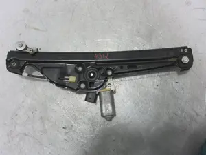 Foto de ELEVALUNAS TRASERO DERECHO BMW SERIE 5 BERLINA (E60) 3.0 Turbodiesel CAT (231 CV / 170 KW) referencia 7075674E
