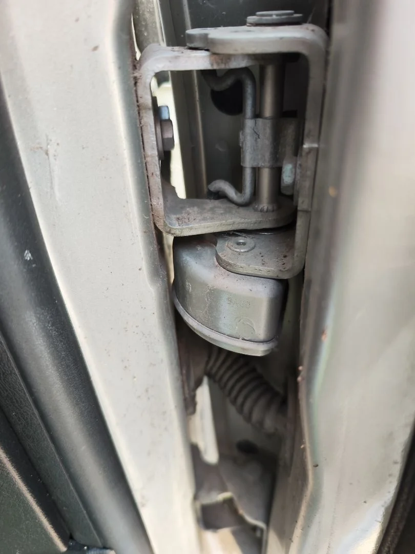 Foto de RETENEDOR PUERTA PEUGEOT 207 1.4 HDi (68 CV / 50 KW)