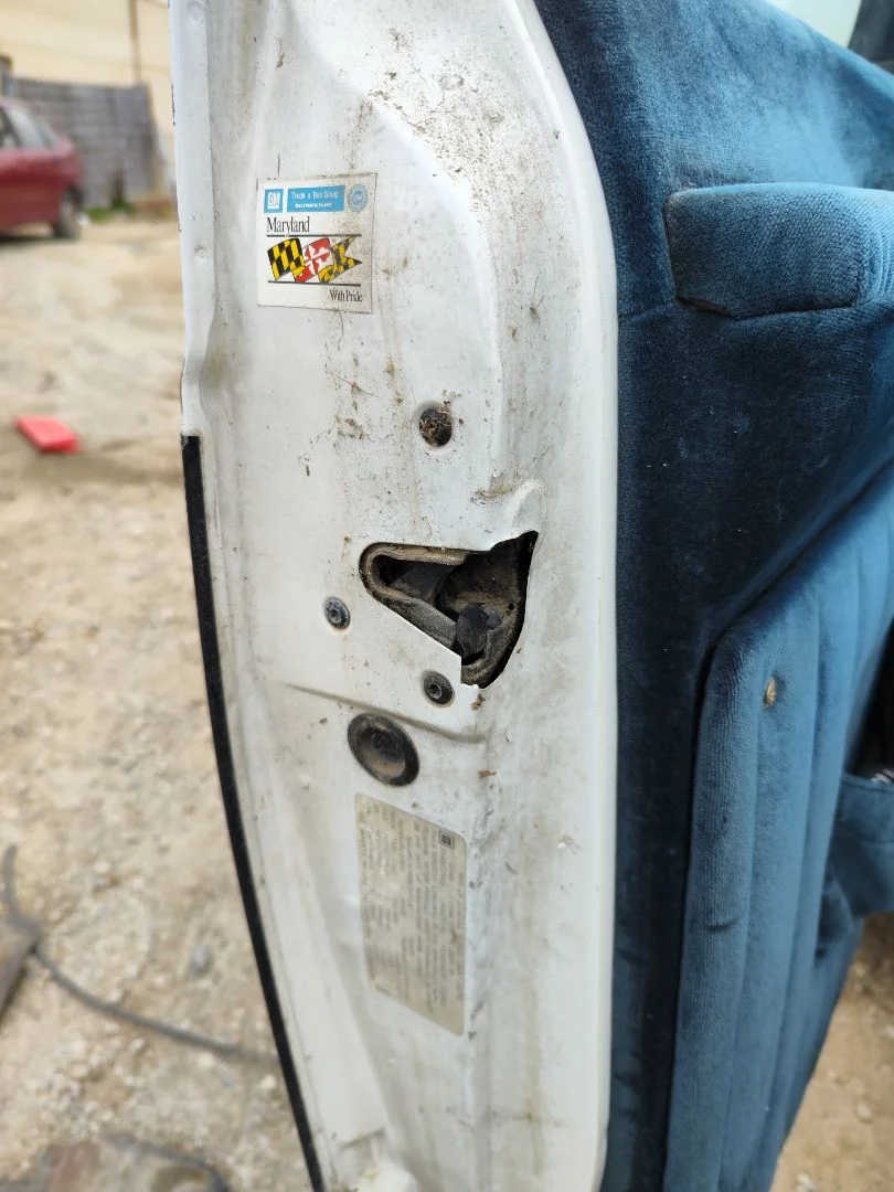 Foto de CERRADURA PUERTA DELANTERA IZQUIERDA CHEVROLET ASTRO VAN 4.3 V6 CAT (189 CV / 139 KW)
