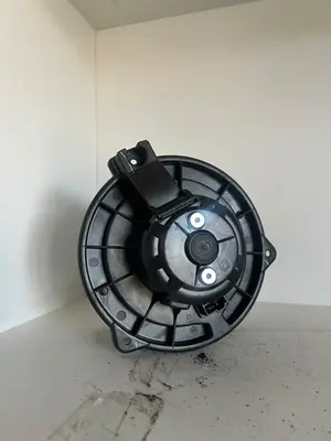 Foto de VENTILADOR CALEFACCION TOYOTA COROLLA (E12) referencia 0130101601. foto 2