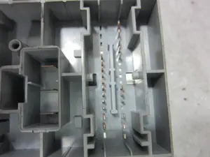 Foto de CAJA RELES / FUSIBLES ALFA ROMEO 147 (190) 1.9 JTD CAT (101 CV / 74 KW) referencia 51742420 foto 5