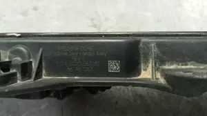 Foto de MANETA EXTERIOR DELANTERA IZQUIERDA TESLA MODEL 3 eléctrico 258 kW (cont. 153 kW) (350 CV / 258 KW) referencia 1528114-00-B foto 3
