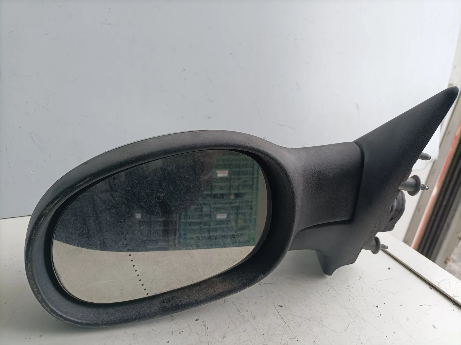 Foto de RETROVISOR IZQUIERDO RENAULT LAGUNA (B56) referencia PP818070