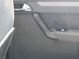 Foto de MANETA INTERIOR TRASERA DERECHA VOLKSWAGEN TOURAN (1T1) 1.9 TDI (105 CV / 77 KW)