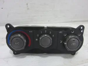 Foto de MANDO CALEFACCION / AIRE ACONDICIONADO HYUNDAI MATRIX (FC) 1.6 CAT (103 CV / 76 KW) referencia 9725017XXX