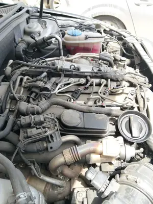 Foto de MOTOR COMPLETO AUDI A4 BERLINA (8K2) 2.0 16V TDI (143 CV / 105 KW) referencia CAG foto 2