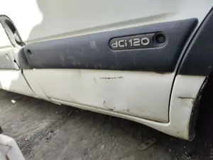 Foto de PUERTA DELANTERA DERECHA NISSAN INTERSTAR (X70) 2.5 dCi Diesel CAT (114 CV / 84 KW) foto 3