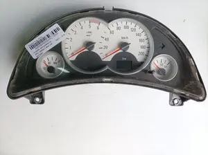 Foto de CUADRO INSTRUMENTOS OPEL CORSA C 1.3 16V CDTI CAT (Z 13 DT / LN9) (69 CV / 51 KW) referencia 93179401