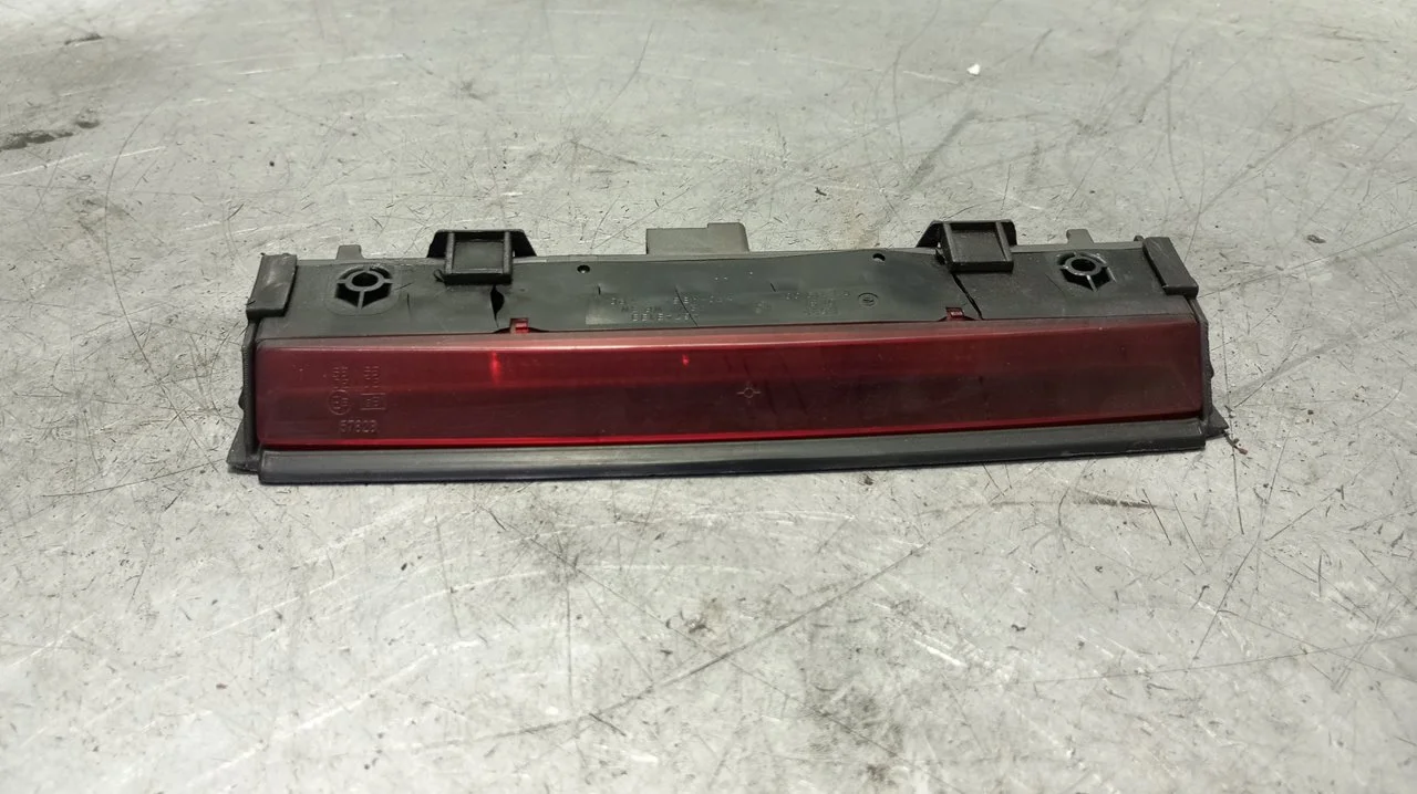 Foto de LUZ CENTRAL DE FRENO ALFA ROMEO 147 (190) 1.9 JTD CAT (110 CV / 81 KW) referencia 46743133