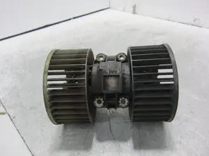 Foto de MOTOR CALEFACCION BMW SERIE 3 BERLINA (E46) 2.0 16V Diesel CAT (136 CV / 100 KW) referencia 50827 foto 1