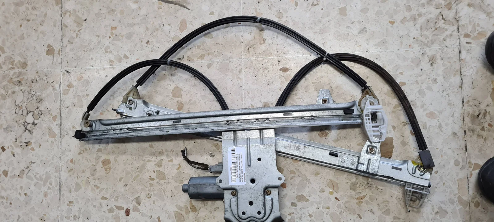Foto de ELEVALUNAS DELANTERO DERECHO CITROEN XSARA PICASSO referencia 0130821900