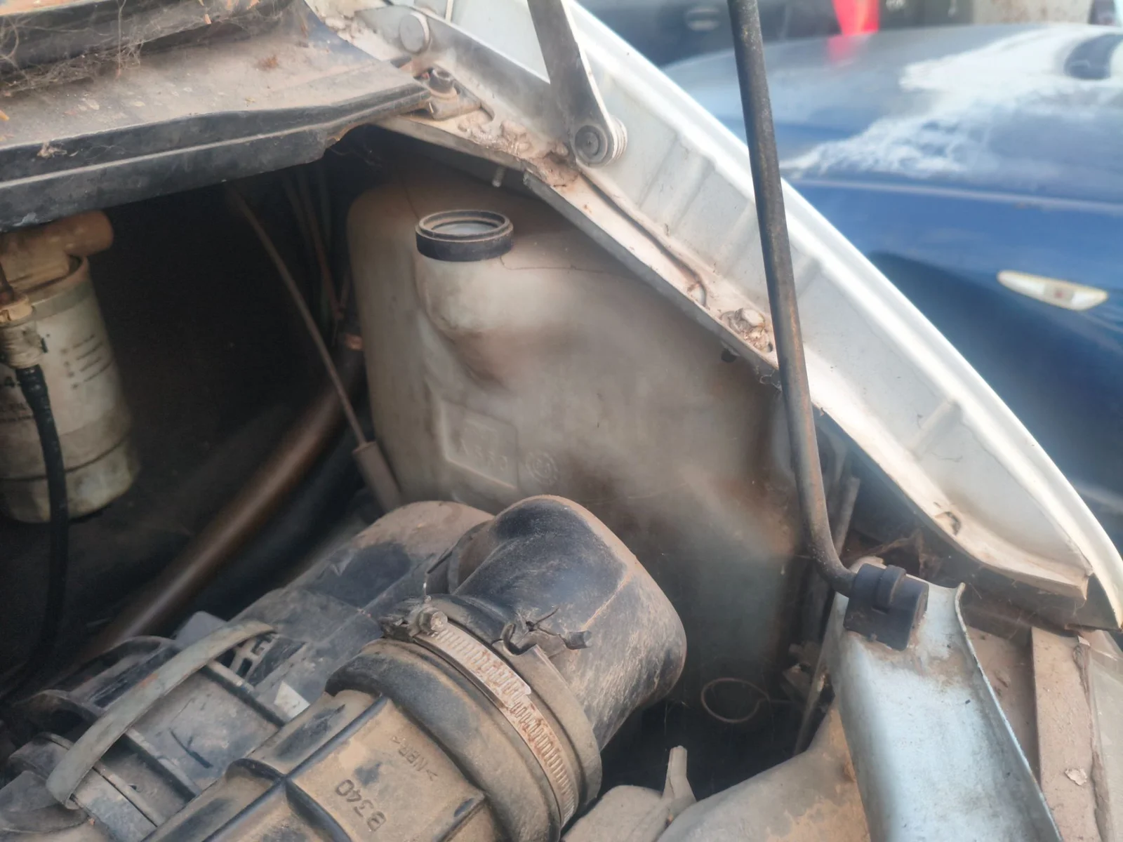 Foto de DEPOSITO LIMPIA CITROEN JUMPER FURGÓN 2.5 Diesel (86 CV / 63 KW) referencia 643177