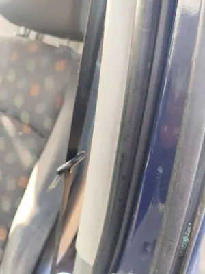 Foto de CINTURON SEGURIDAD DELANTERO IZQUIERDO MERCEDES-BENZ VITO MIXTO (639) 2.1 CDI CAT (109 CV / 80 KW) referencia A6398603885 9A86