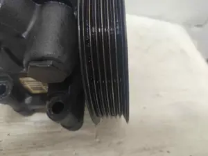 Foto de BOMBA DIRECCION FORD FOCUS BERLINA (CAK) referencia 5BB2530 foto 3