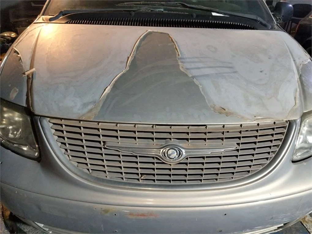 Foto de REJILLA DELANTERA CHRYSLER VOYAGER (RG)