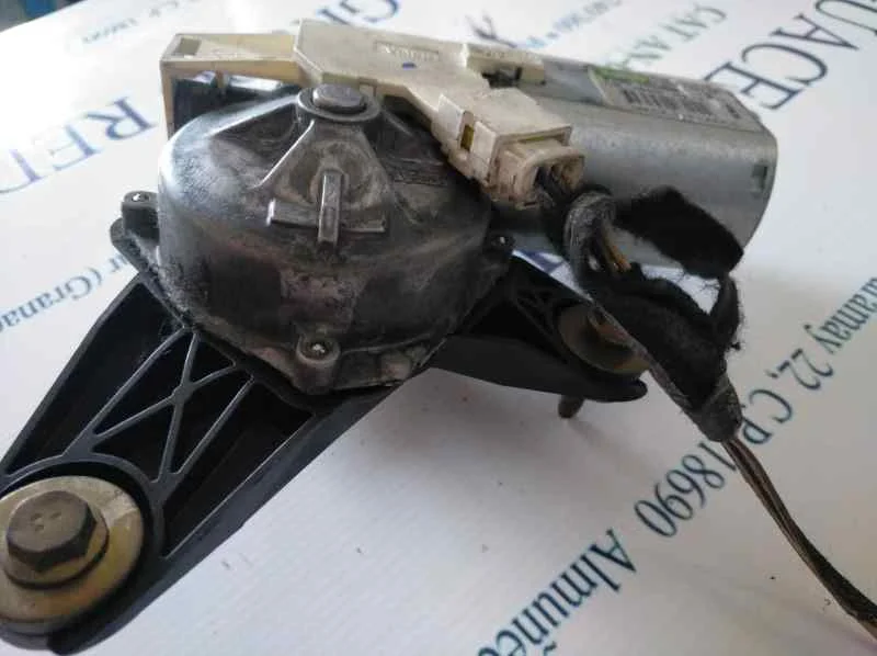 Foto de MOTOR LIMPIA TRASERO RENAULT MEGANE II GRANDTOUR referencia 8200153459