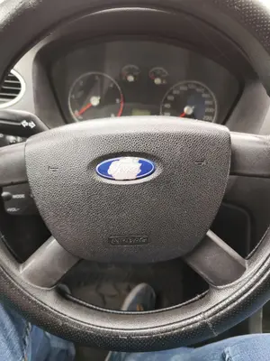Foto de AIRBAG DELANTERO IZQUIERDO FORD FOCUS BERLINA (CAP) 1.6 TDCi CAT (90 CV / 66 KW)
