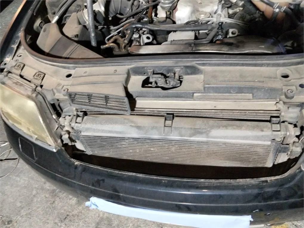 Foto de CONDENSADOR / RADIADOR AIRE ACONDICIONADO AUDI ALLROAD QUATTRO QUATTRO (4B5)