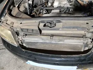 Foto de CONDENSADOR / RADIADOR  AIRE ACONDICIONADO AUDI ALLROAD QUATTRO QUATTRO (4B5)