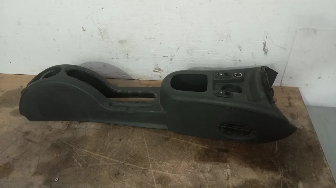 Foto de CONSOLA CENTRAL CITROEN C3 1.4 HDi (68 CV / 50 KW) referencia 9652720577