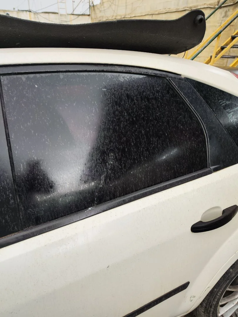 Foto de LUNA TRASERA IZQUIERDA FORD FOCUS BERLINA (CAP) 1.6 TDCi CAT (90 CV / 66 KW)