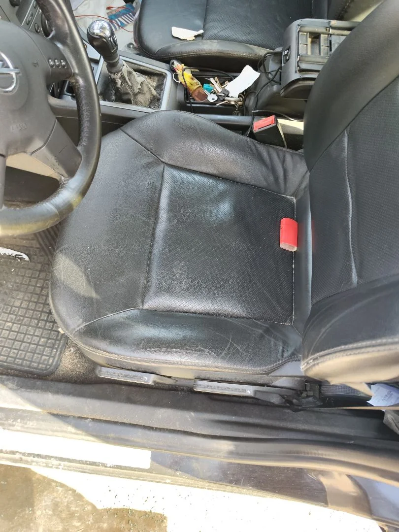 Foto de ASIENTO DELANTERO IZQUIERDO OPEL VECTRA C BERLINA 2.2 16V DTI CAT (Y 22 DTR / L50) (125 CV / 92 KW)