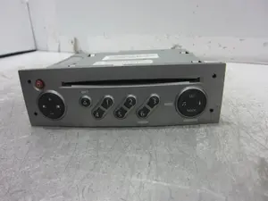 Foto de SISTEMA AUDIO / RADIO CD RENAULT SCENIC II (JM) referencia 8200562686