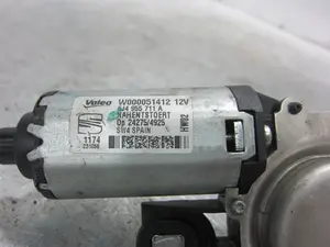 Foto de MOTOR LIMPIA TRASERO SEAT IBIZA BERLINA (6J5) 1.6 TDI (105 CV / 77 KW) referencia 6J4955711A foto 2