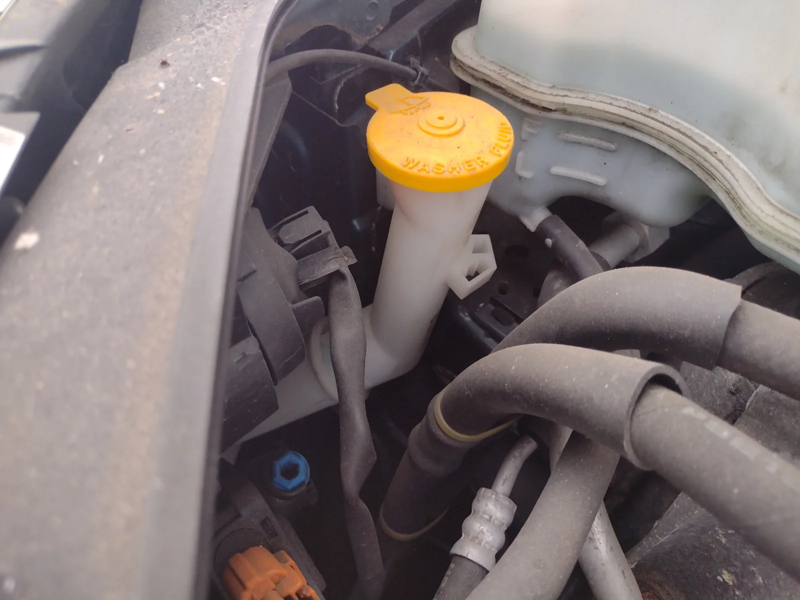Foto de DEPOSITO LIMPIA MAZDA 5 BERLINA (CR) 2.0 Diesel CAT (143 CV / 105 KW) referencia 860142721