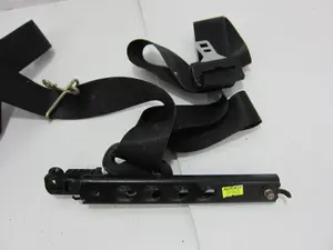 Foto de CINTURON SEGURIDAD DELANTERO IZQUIERDO FORD FOCUS BERLINA (CAK) 1.8 16V CAT (116 CV / 85 KW) referencia 560626701 foto 2