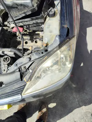 Foto de FARO IZQUIERDO NISSAN PRIMERA BERLINA (P12) 2.2 16V Turbodiesel CAT (126 CV / 93 KW) referencia 26060AU80B foto 2