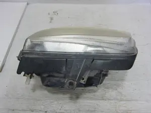 Foto de FARO IZQUIERDO VOLKSWAGEN POLO III BERLINA (6N2) 1.4 16V (75 CV / 55 KW) referencia 6N1941015AD foto 7