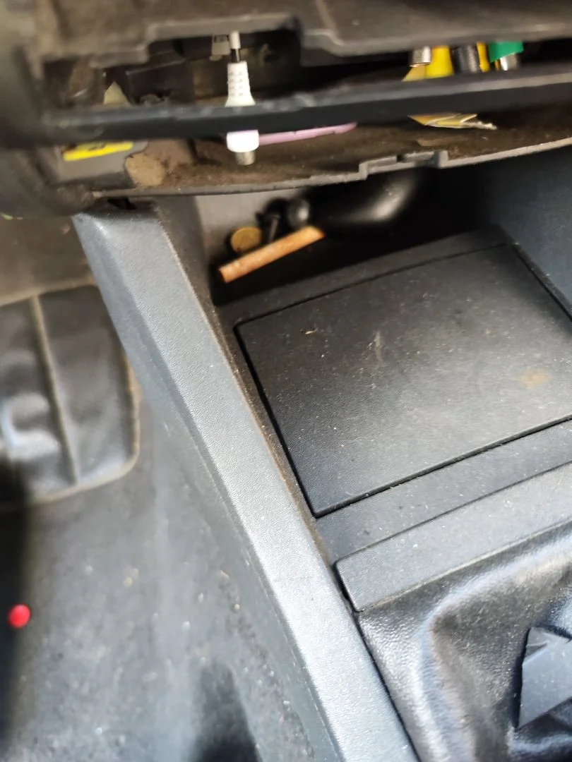 Foto de CENICERO SEAT IBIZA (6L1) 1.9 TDI (101 CV / 74 KW)
