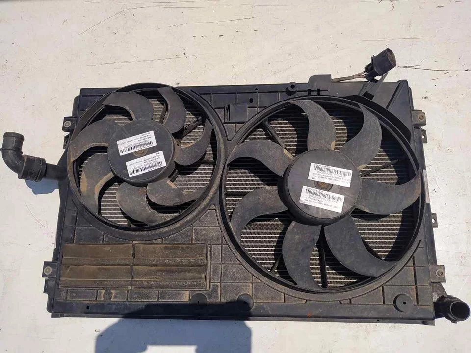 Foto de ELECTROVENTILADOR RADIADOR AIRE ACONDICIONADO VOLKSWAGEN PASSAT VARIANT (3C5)