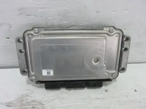 Foto de CENTRALITA MOTOR UCE PEUGEOT 307 CC CABRIO-COUPÉ (S2) referencia 9659901480 foto 4