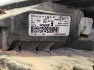 Foto de FARO DERECHO OPEL MERIVA B foto 2