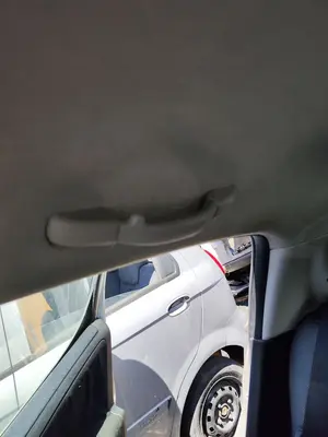 Foto de ASIDERO TECHO TRASERO DERECHO PEUGEOT 207 1.4  (73 CV / 54 KW) referencia 9128W5