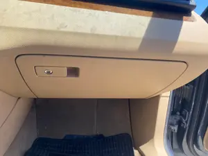 Foto de GUANTERA VOLKSWAGEN PASSAT BERLINA (3C2) 2.0 TDI (140 CV / 103 KW)