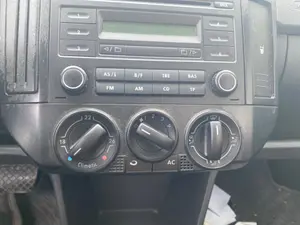 Foto de MANDO CALEFACCION / AIRE ACONDICIONADO VOLKSWAGEN POLO IV (9N3) 1.4 FSI (86 CV / 63 KW)