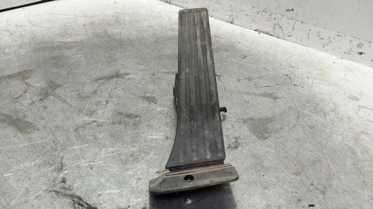 Foto de POTENCIOMETRO PEDAL BMW SERIE 5 TOURING (F11) 2.0 Turbodiesel (184 CV / 135 KW) referencia 3542686078501
