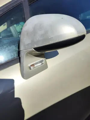 Foto de RETROVISOR IZQUIERDO CITROEN C4 BERLINA 1.6 16V HDi (90 CV / 66 KW) referencia 8149YP foto 2