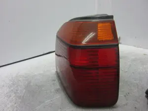 Foto de PILOTO TRASERO DERECHO VOLKSWAGEN GOLF III (1H1)(11.1991) 1.8 (75 CV / 55 KW) referencia 1H6945257 foto 3